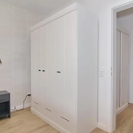 Appartement Bismarckstrasse 5a, Whg 12 *
