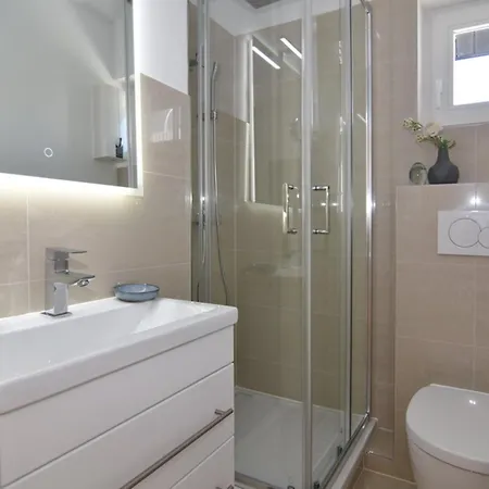 Bismarckstrasse 5a, Whg 12 Apartment
