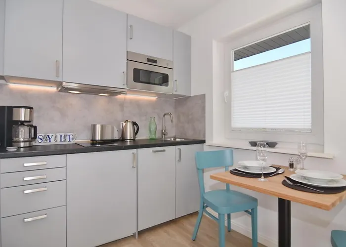 Appartement Bismarckstrasse 5a, Whg 12 *